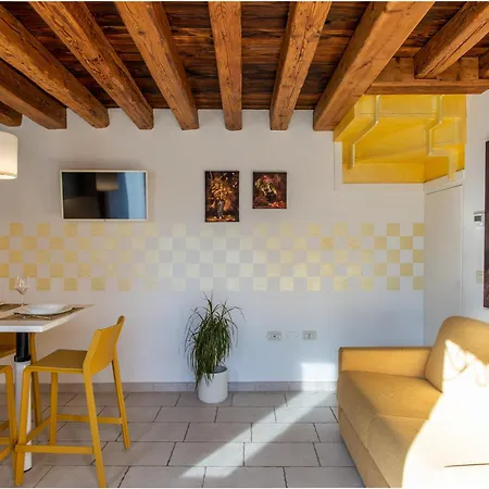 Tiffany Gold Dom wakacyjny