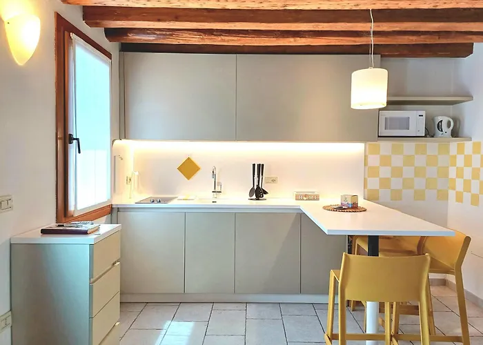 Tiffany Gold 펜션 *